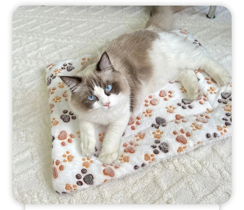Flannel Pet Sleeping Mat – Soft Dog & Cat Bed Blanket
