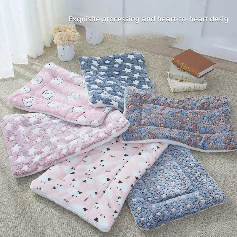 Flannel Pet Sleeping Mat – Soft Dog & Cat Bed Blanket